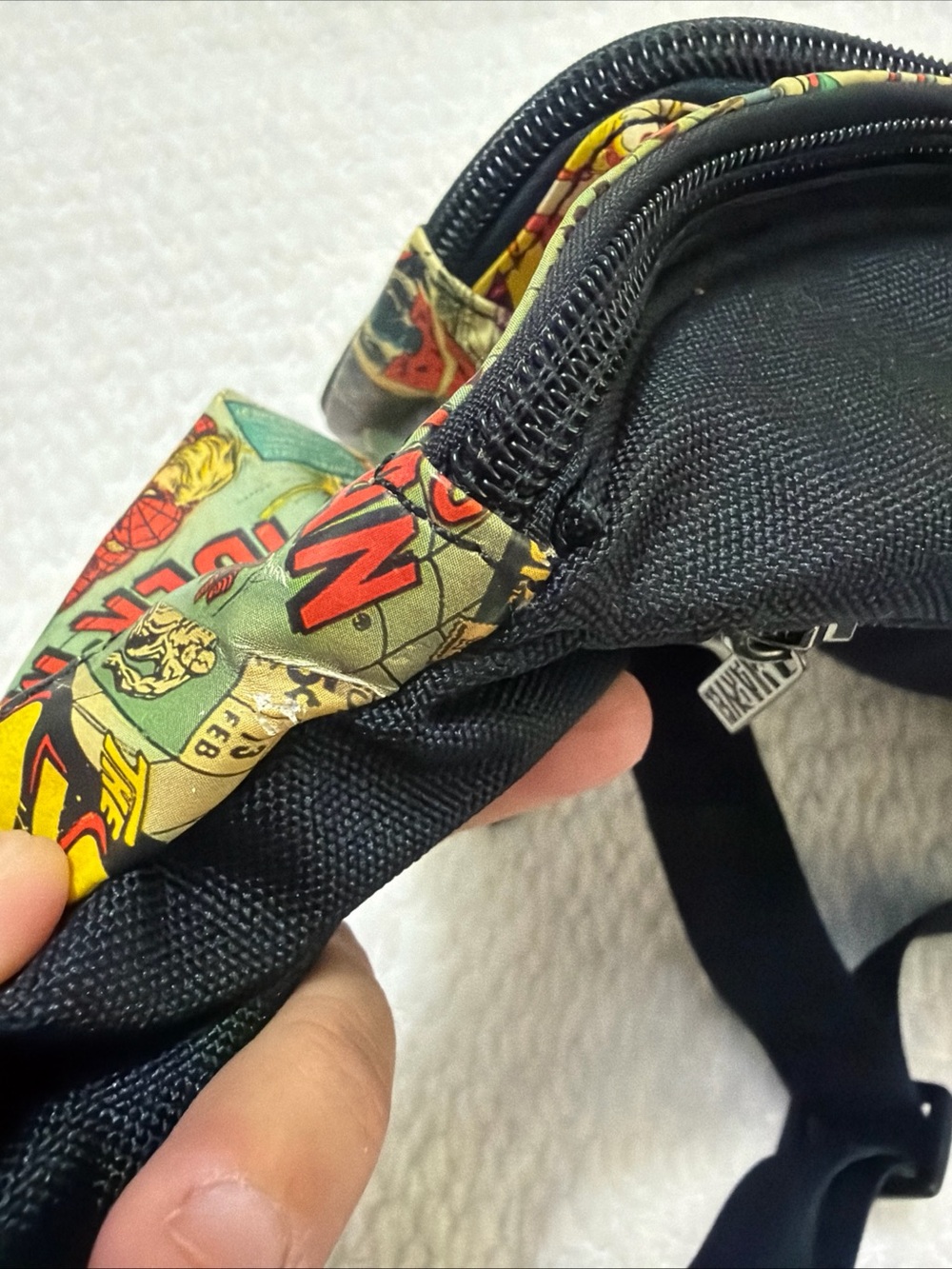 Marvel Comics Fanny Pack Spider-Man X-men Hulk - Picture 12 of 15